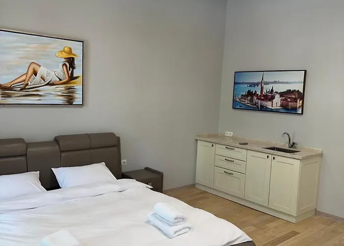 преображенский Hotel *